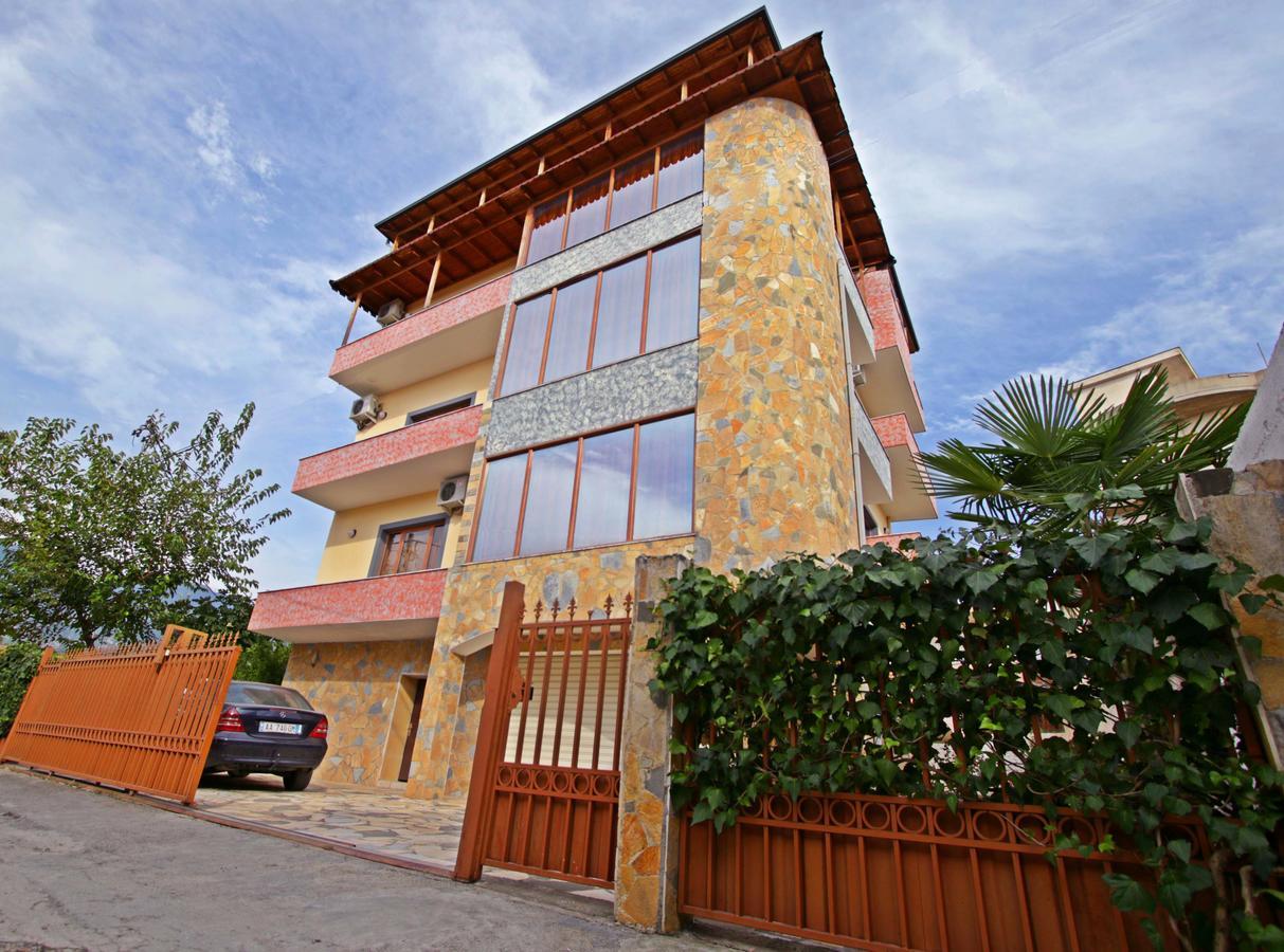 Hotel Alen 2 Tirana Esterno foto