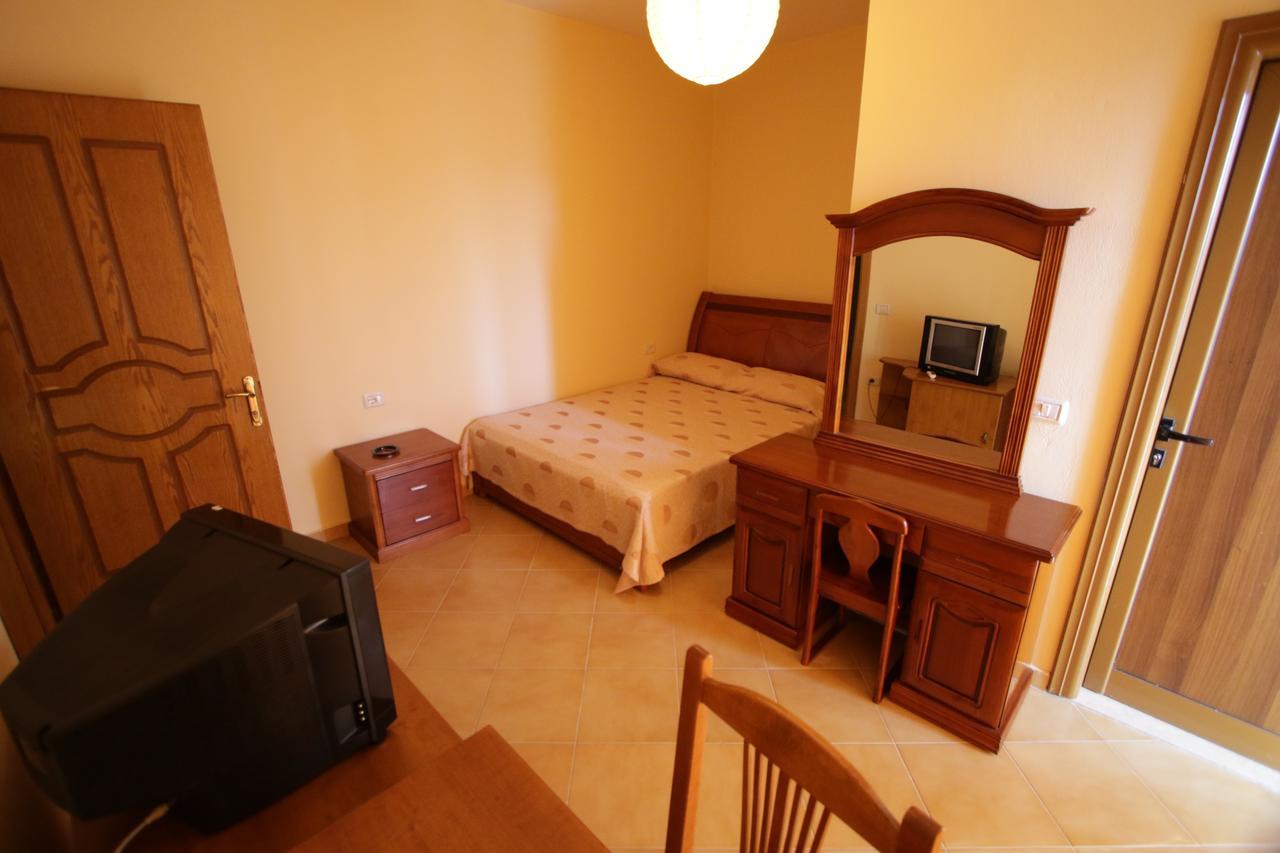 Hotel Alen 2 Tirana Esterno foto
