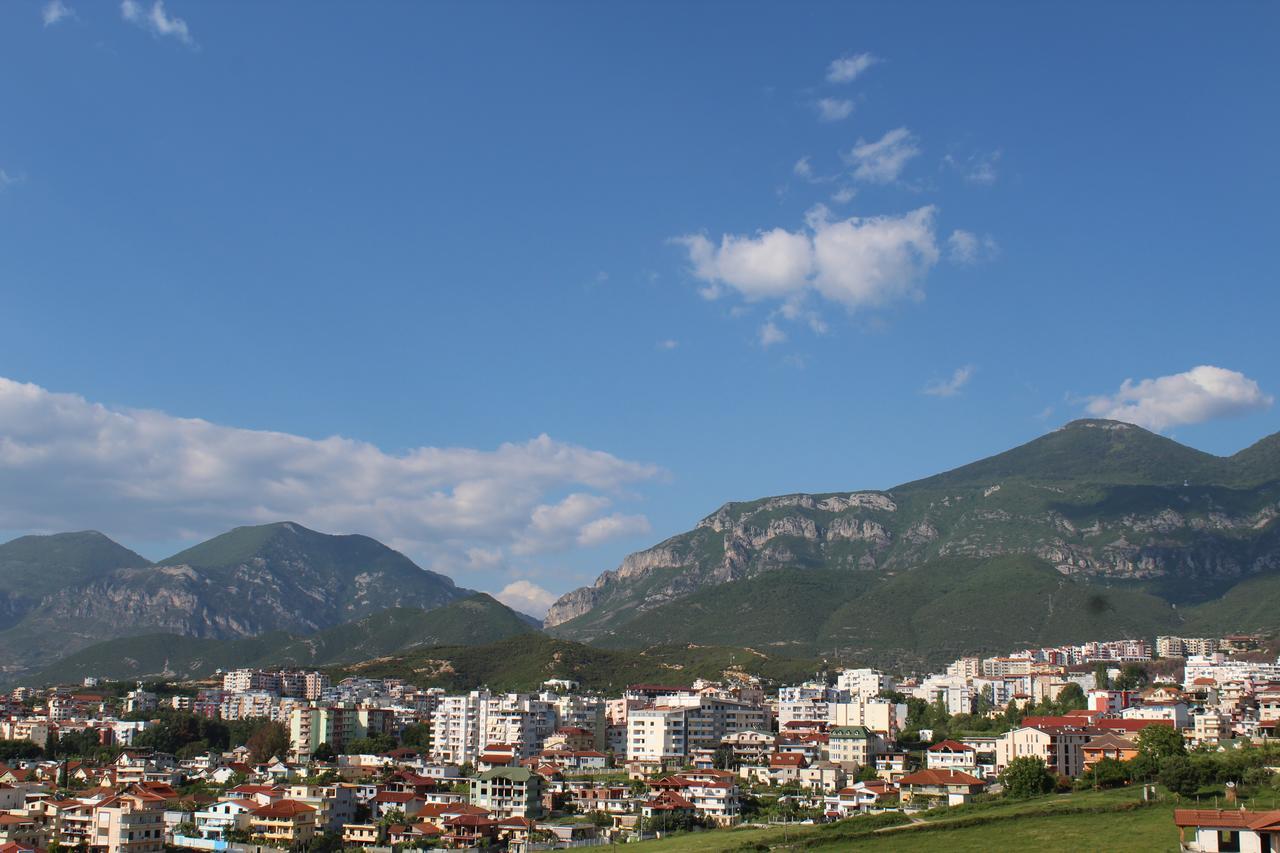 Hotel Alen 2 Tirana Esterno foto